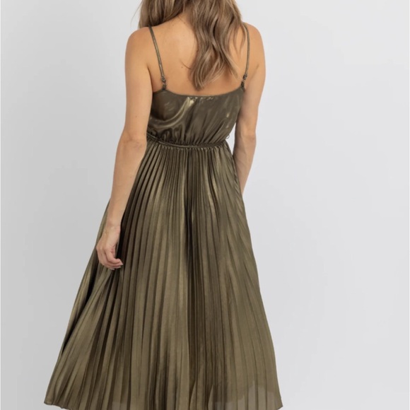 Metallic Midi Dress - Picture 5 of 5